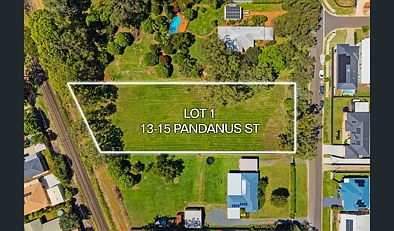Birkdale HUGE BLOCK WITH DEVELOPMENT POTENTIAL