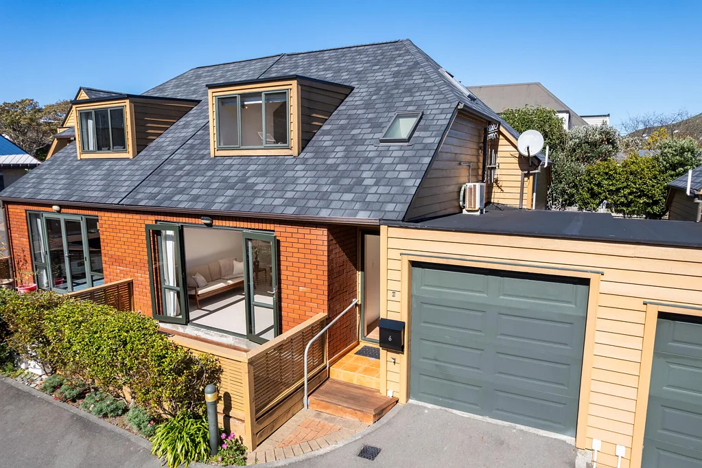 6 Futuna Close, Karori, Wellington