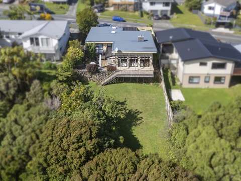 Kelson 4房  Views, Space, Style & Grace - Estate Sale