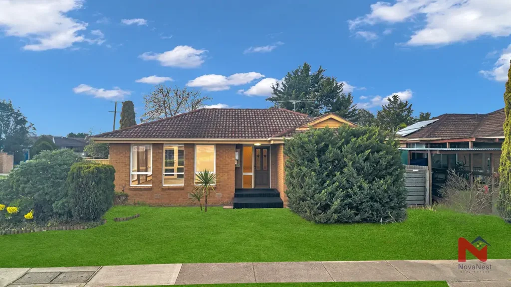 Freshly Renovated Family Home for Rent – Convenient Wyndham Vale Location!