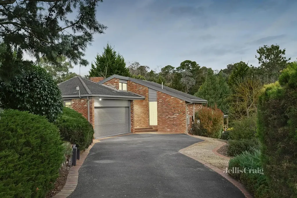 11 Talwong Court, Research, VIC 3095