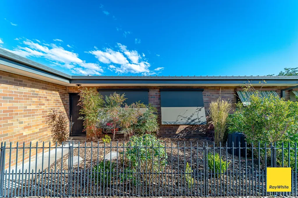 2/13 Bowles Street, Kangaroo Flat, VIC 3555