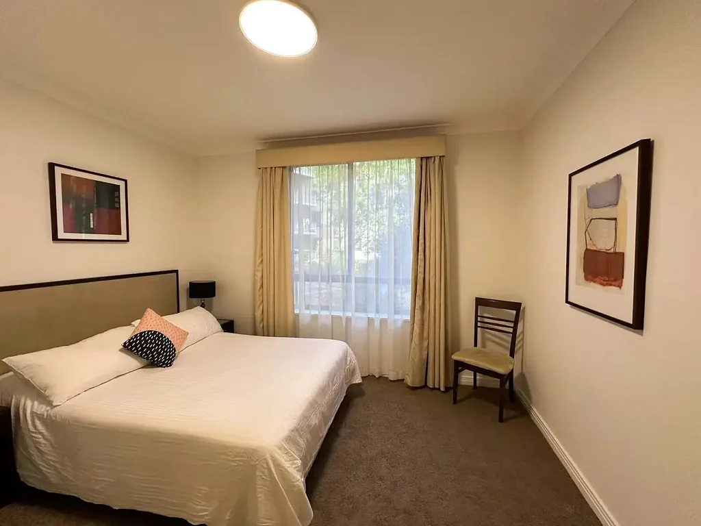 'Electricity, Water included' Recently renovated and fully furnished modern one-bedroom apartment in the well-maintained.