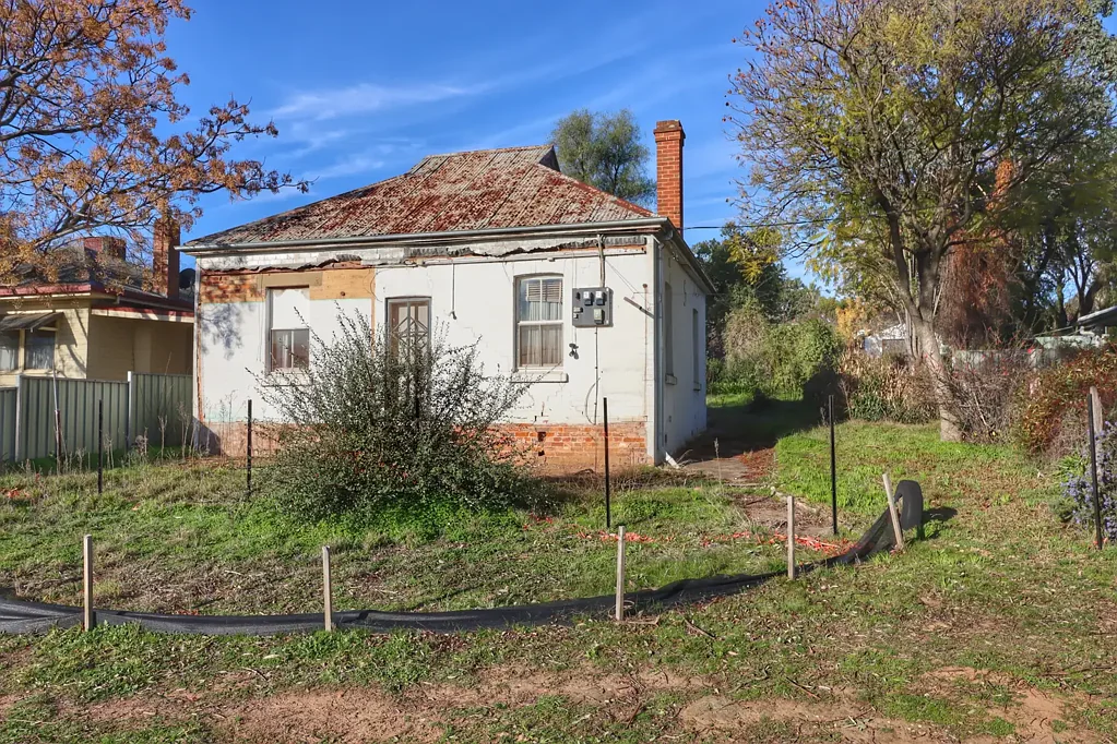 Cowra 1 Bedroom Set your Sites on Me