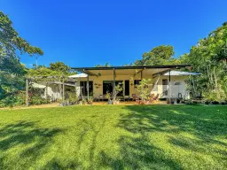 11 Spurwood Cl, Wongaling Beach