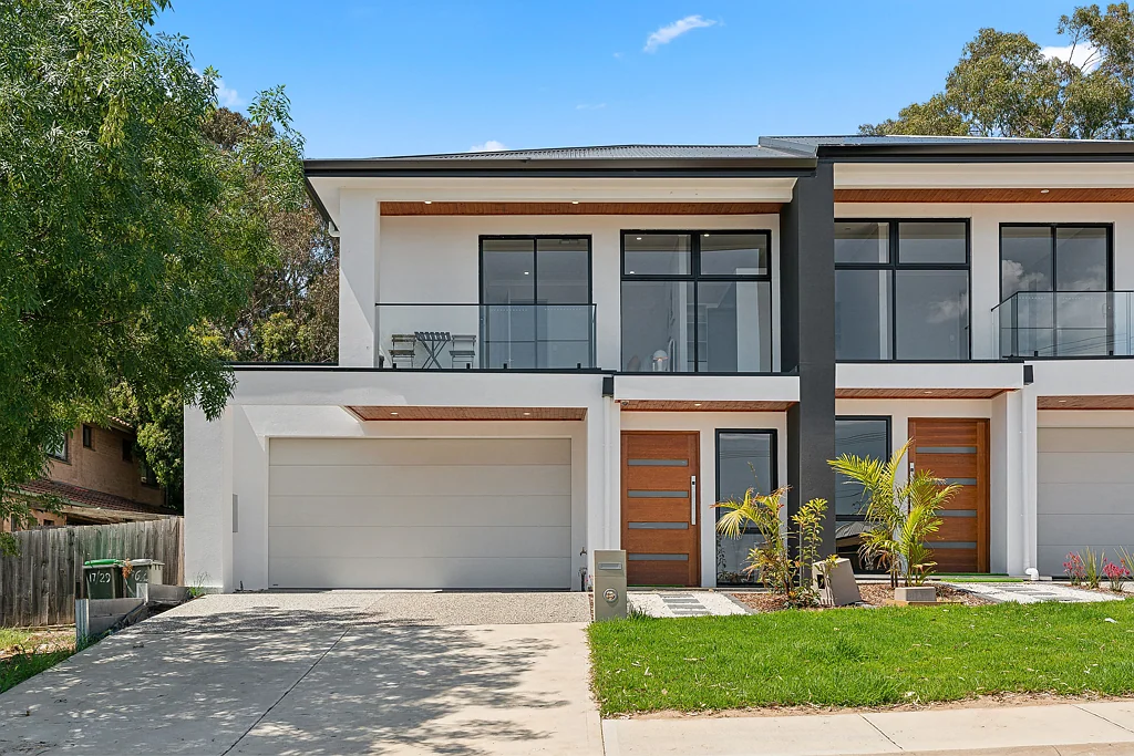 9 Glen Stuart Road, Woodforde, SA 5072