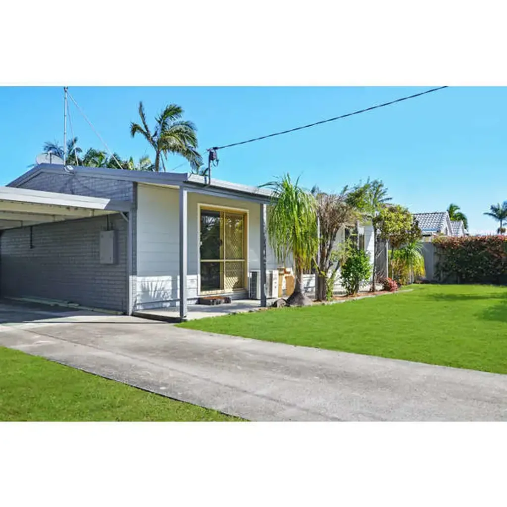 Fantastic Rare Rental Opportunity 2 Separate Dwellings