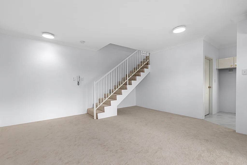 Hurstville 2Moenga Stylish Split-Level Living Just Moments from Hurstville Station