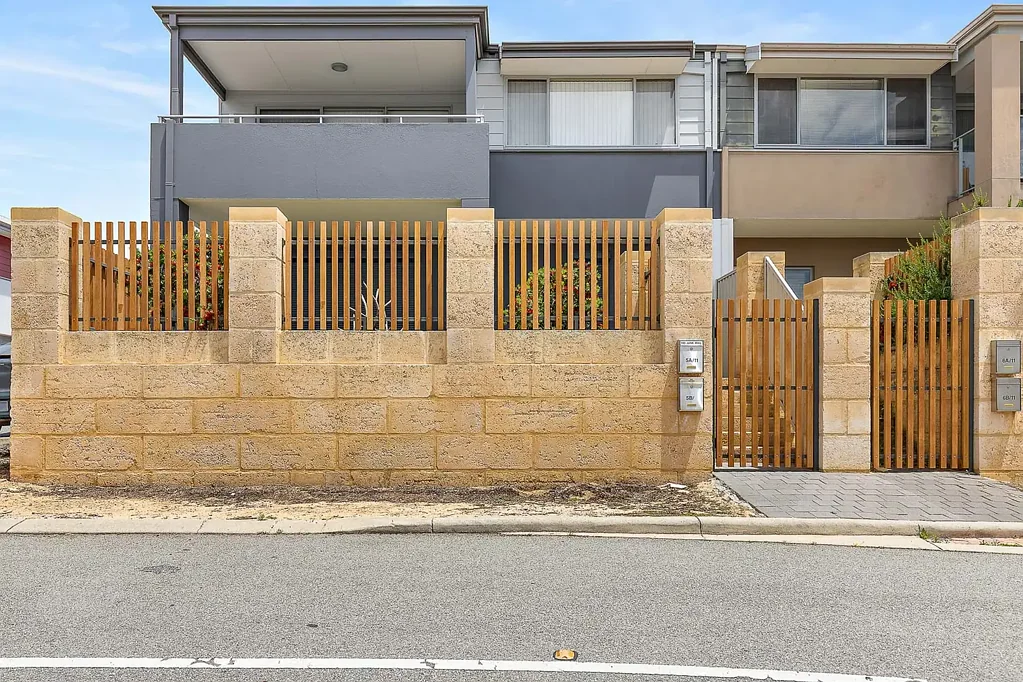 5A/11 Student Loop, Coolbellup, WA 6163