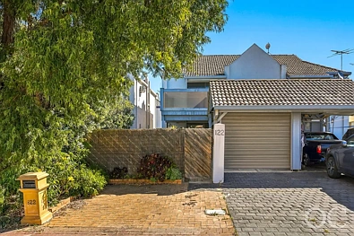 North Haven 3Kwarto Open the Door to Low Maintenance, Living by the Marina