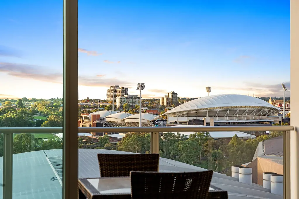 Adelaide 1Habitaciones EXCLUSIVE RESIDENCE WITH NORTH FACING VIEWS OVER ADELAIDE OVAL & RIVERBANK PRECINCT