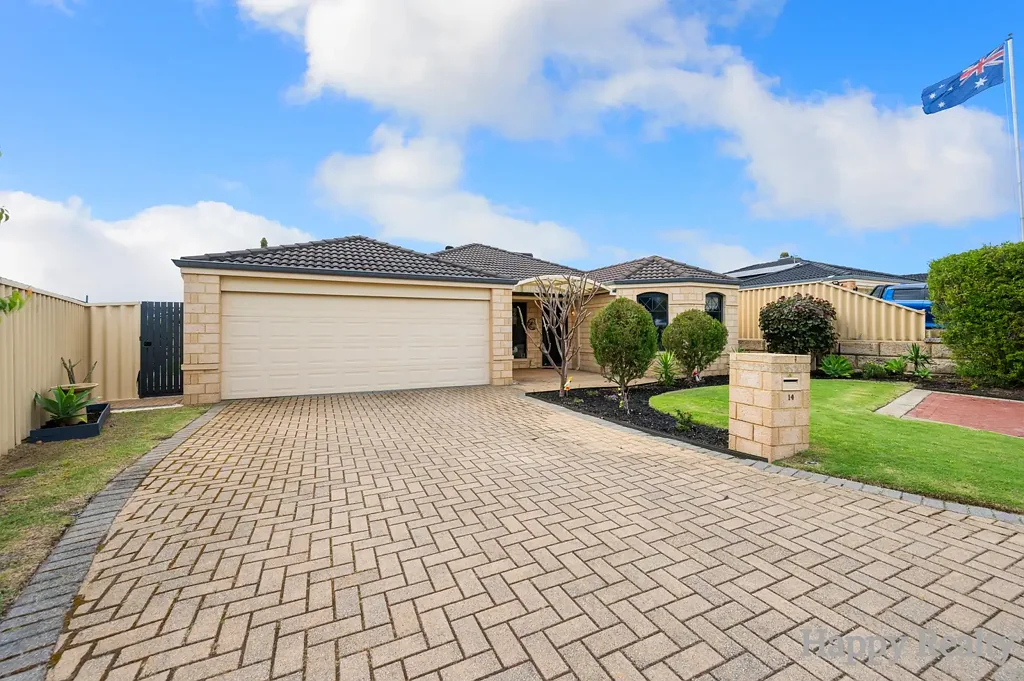 Canning Vale 4房  Spacious 4x2 Home on 528sqm with Caladenia Catchment Appeal