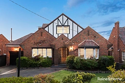 7 Angler Parade, Ascot Vale