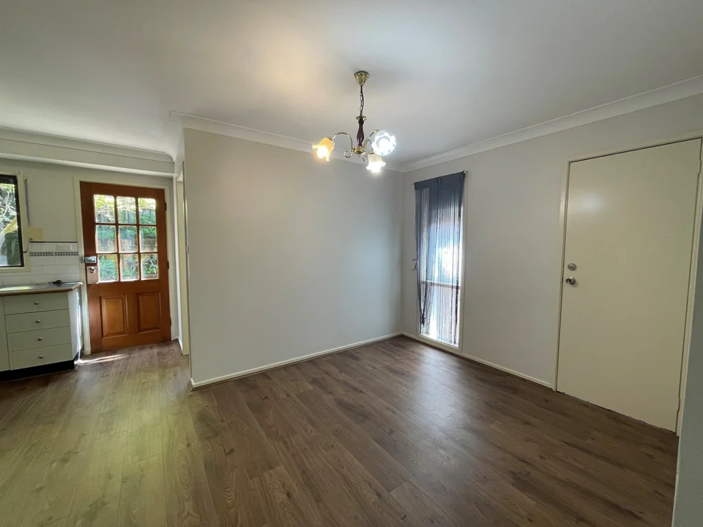 Townhouse in a quiet complex!