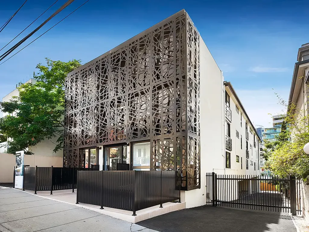 Furnished South Yarra retreat