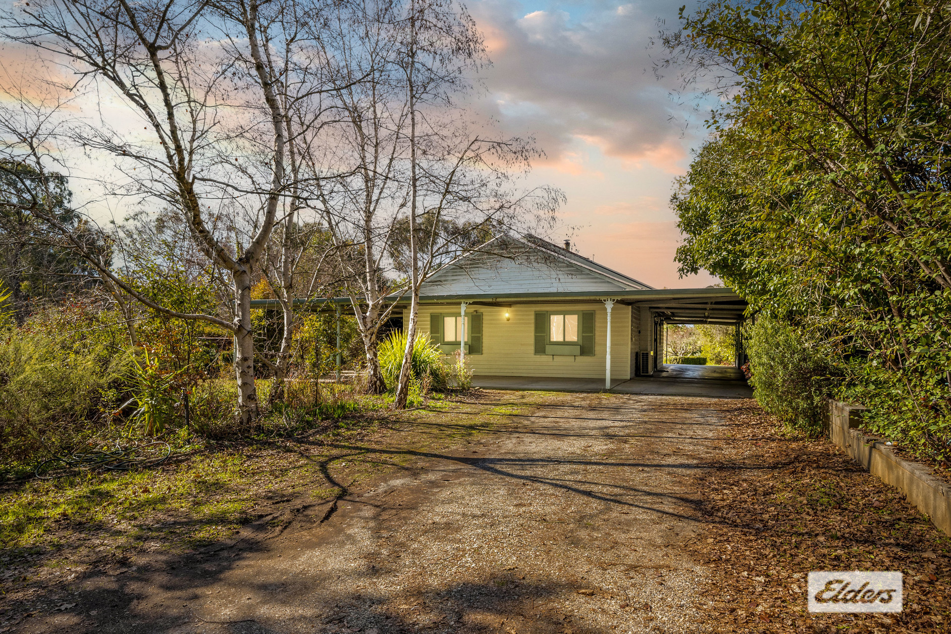 17 MYRTLEFORD-YACKANDANDAH RD, YACKANDANDAH VIC 3749, 0 침실, 0 욕실, House