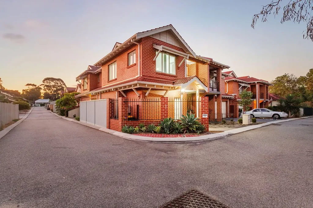 10 Sleaford Lane, Mount Lawley, WA 6050