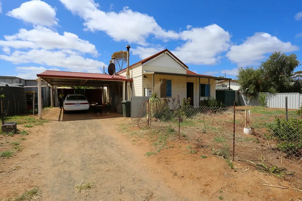 118 Roberts Street, Norseman, WA 6443