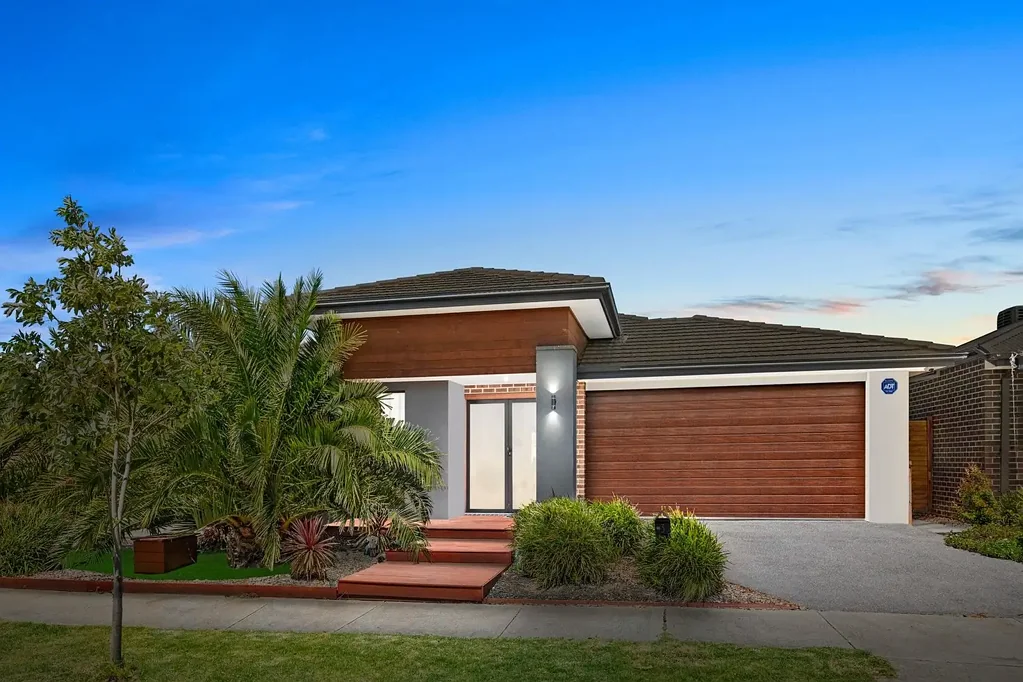 Stunning Dream Family Home in Werribee! -