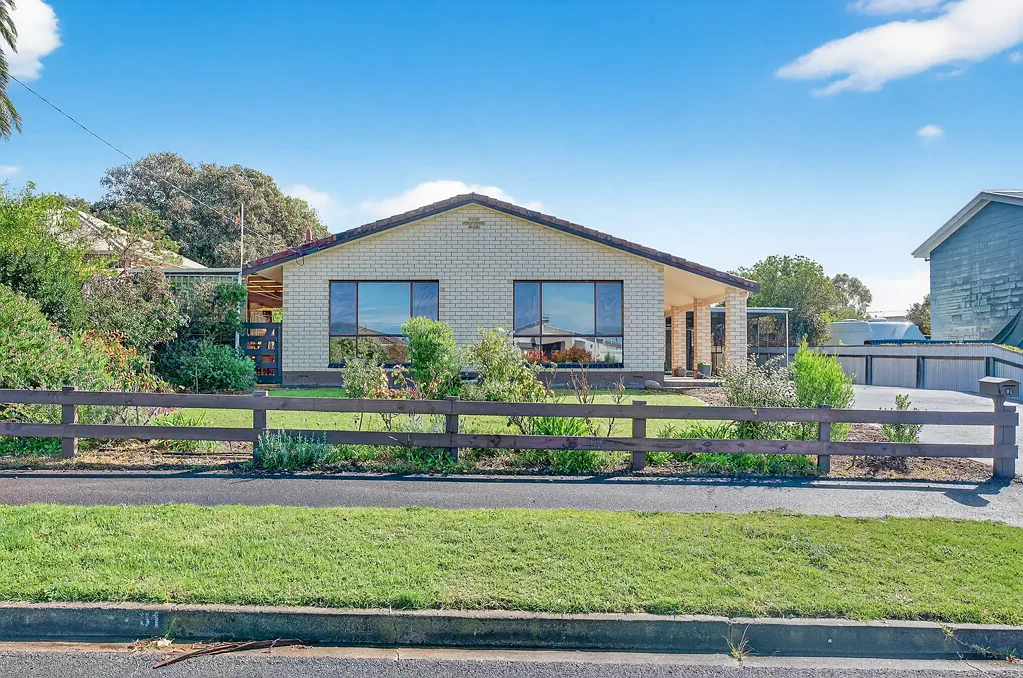 81 Sutherland Avenue, Hayborough, SA 5211