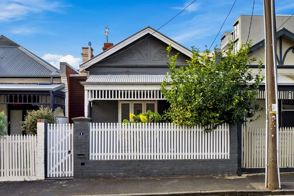 Prahran 2બેડરૂમ Elegant Victorian Living with Light, Style and Unbeatable Location