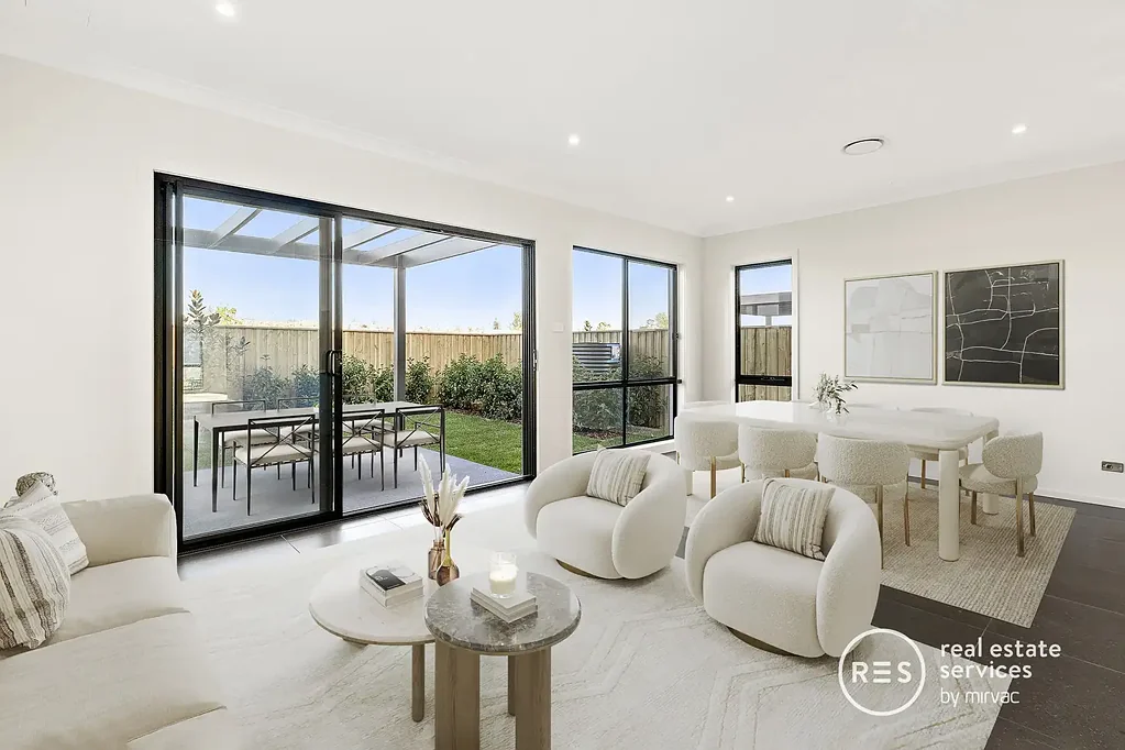 Moorebank 4ਬੈੱਡਰੂਮ 4-Bedroom Family Home in Georges Cove by Mirvac