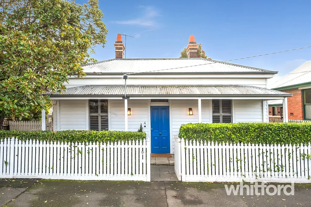 Geelong West 3ਬੈੱਡਰੂਮ Period charm, two street frontages and a family-sized garden