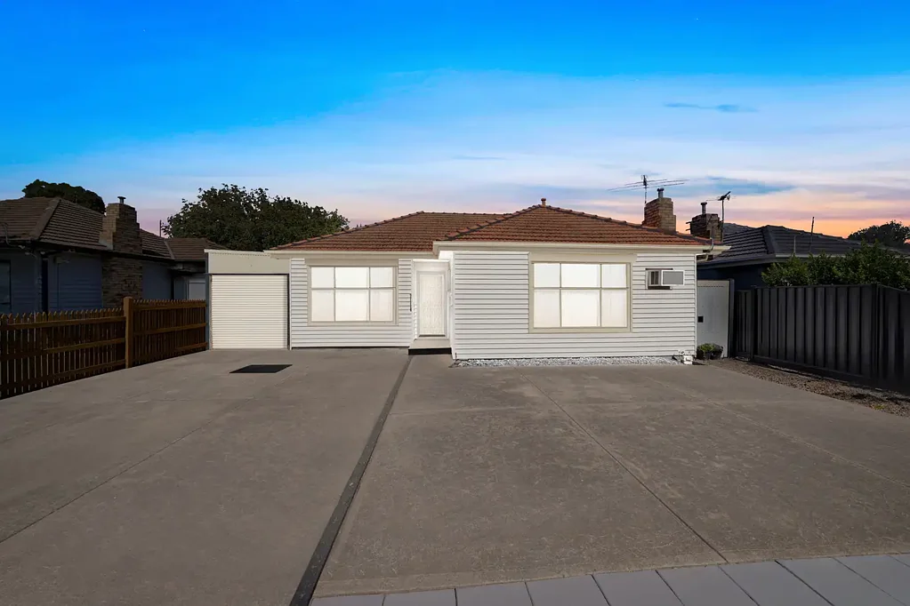 Werribee 3침실 50 Wyndham Street, Werribee –Private Inspections Only