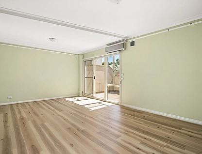 21/29 Bendall Street, Kensington, Melbourne CBD, 2房, 1浴, Apartment