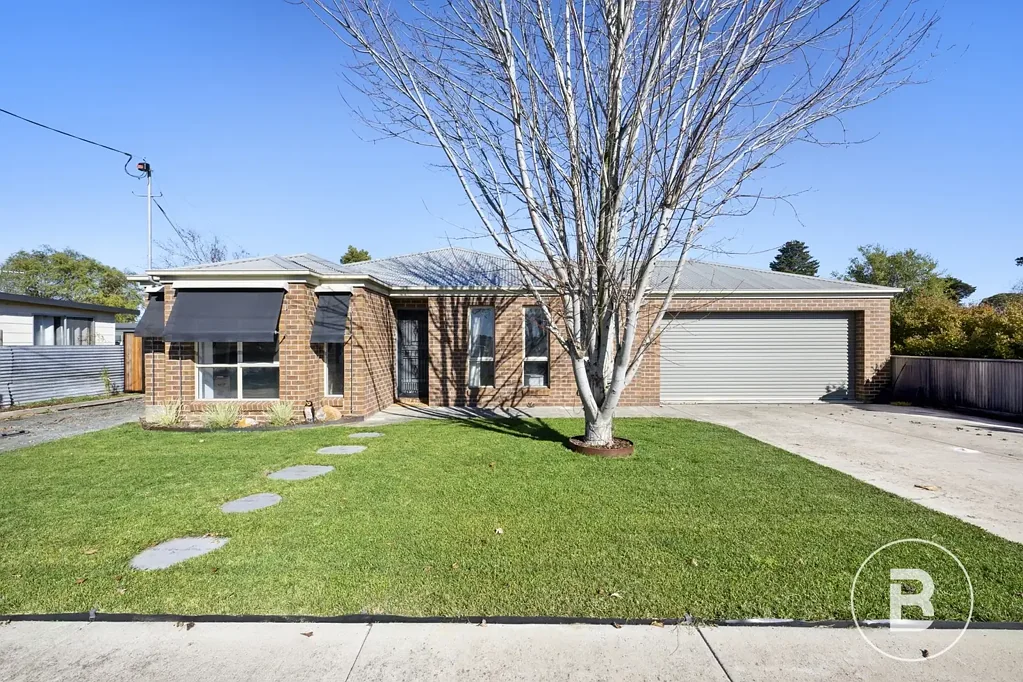 141 High Street, Learmonth, VIC 3352