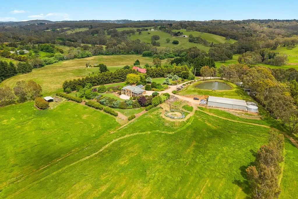 Bridgewater 4침실 Country Grandeur, Contemporary Comfort & Riverfront Calm on 8.8-Hectares