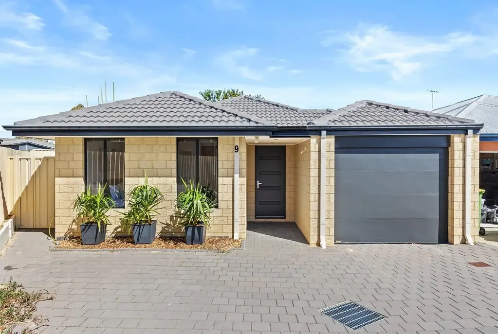 9 Exton Place, Spearwood, WA 6163