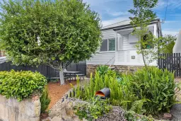 12 Foucart Street, Rozelle