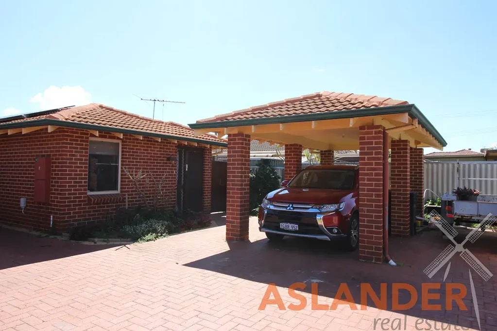 DELIGHTFUL VILLA IN SMALL GROUP OF 4