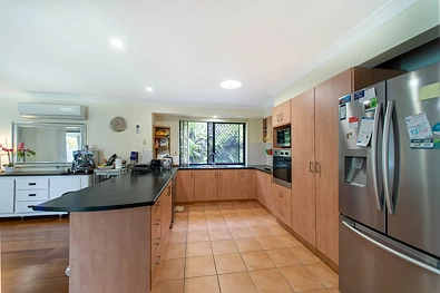Kitchen - 8 McRae Circuit, Pacific Pines, QLD 4211