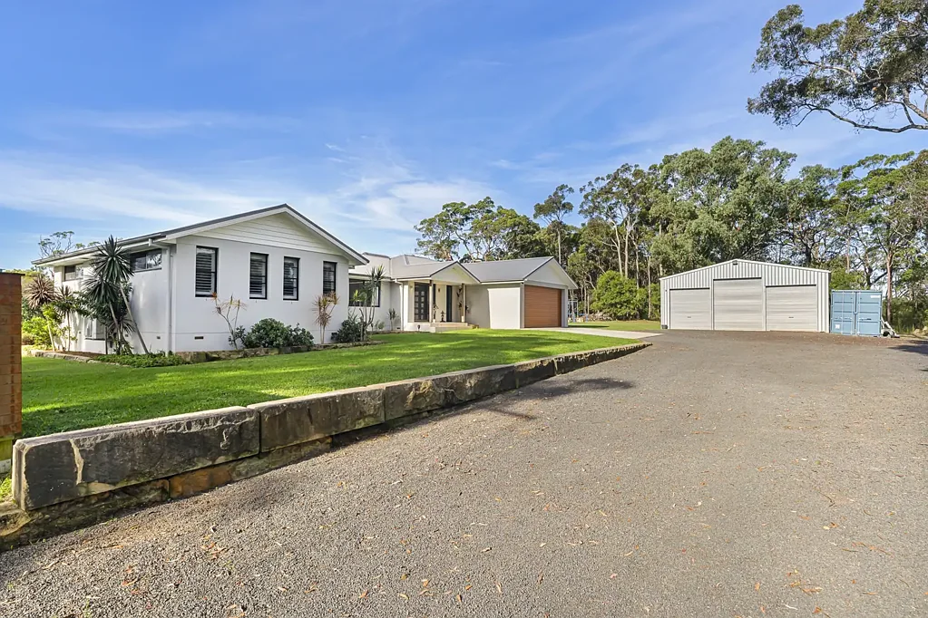 Somersby 4غرفة نوم Discover Modern and Luxurious Lifestyle on 7.2 acres of Private Pristine Paradise only 40 minutes from Hornsby.