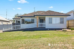 3 Bates Avenue, Korumburra
