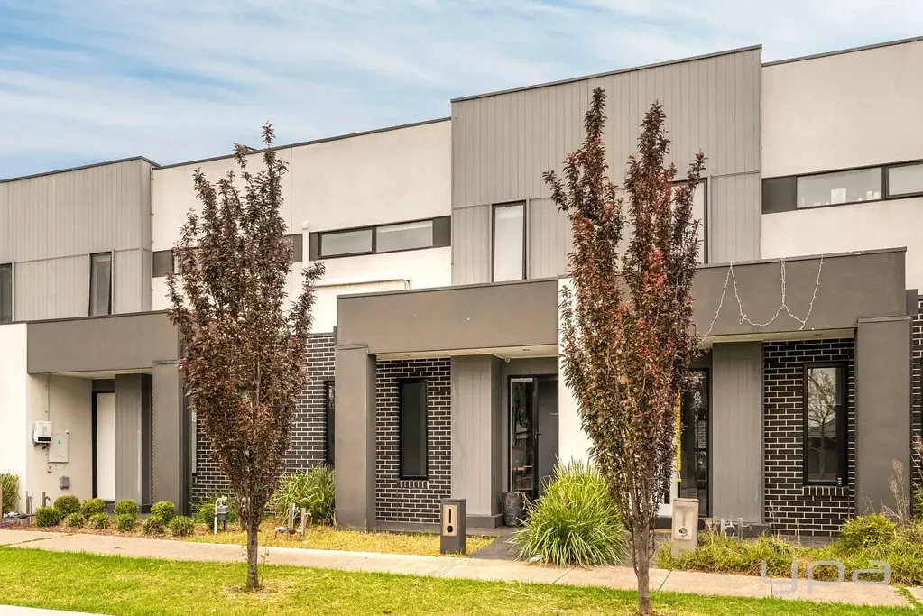 12 Buddakan Walk, Point Cook, VIC 3030