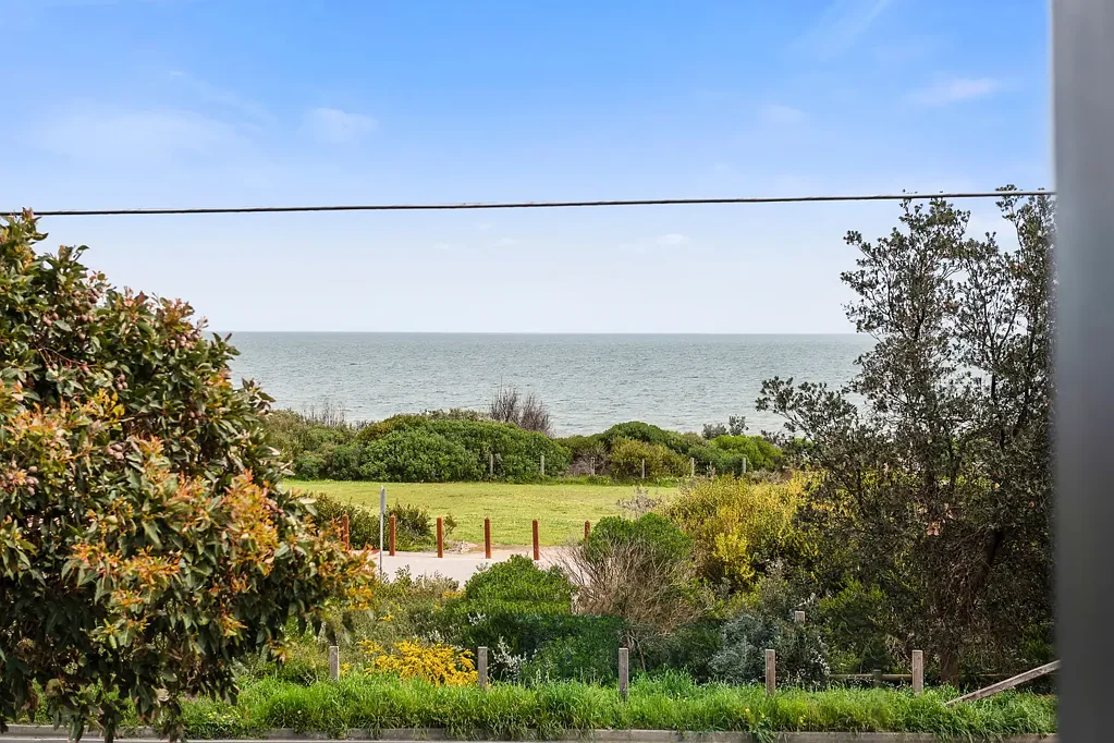 Seaford 3બેડરૂમ 1000m To New Carrum Station Precinct