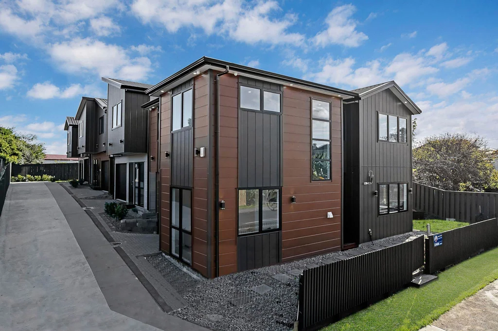 Manurewa 4chambre Modern Elegance Meets Everyday Comfort!