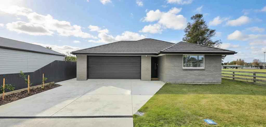 Marton 3房  Contemporary Living, Effortless Appeal