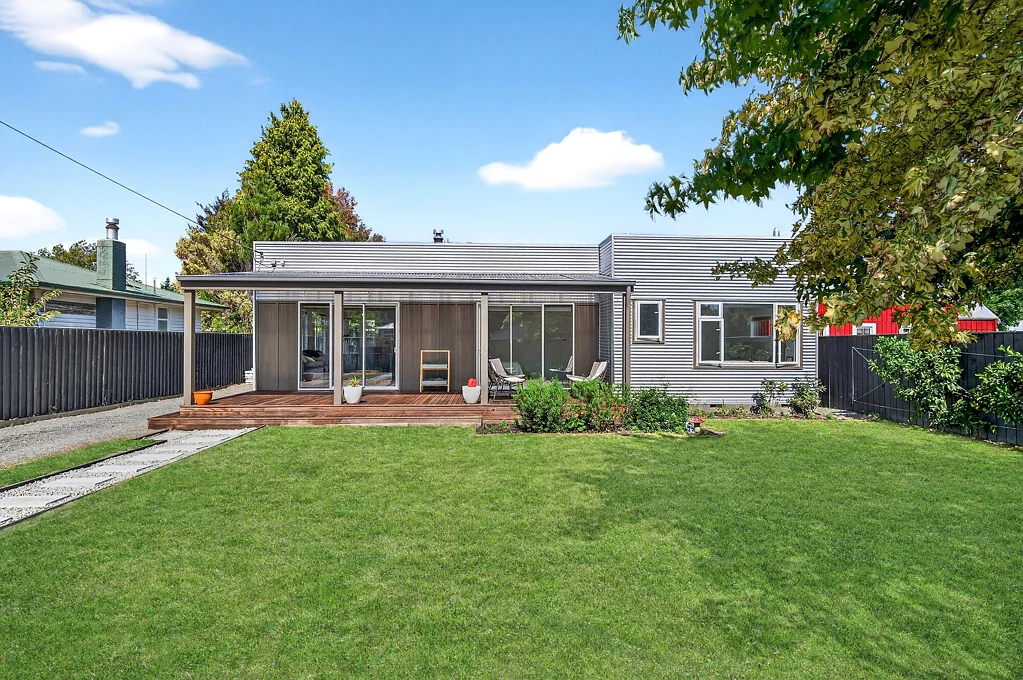 Greytown 3房  Family Living with Poolside Entertaining