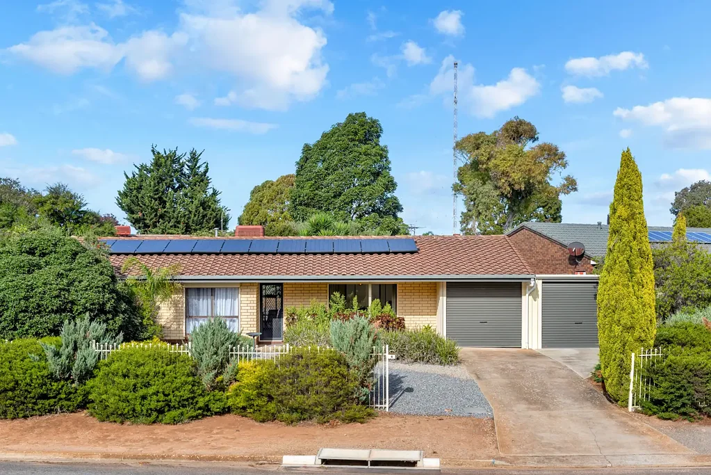 Reynella 3部屋 The Perfect Starter, Investment, or Downsizer, Opposite Picturesque Park.