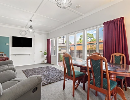 56 Gloucester Road, Manurewa, Manukau City, 3部屋, 1バスルーム, House