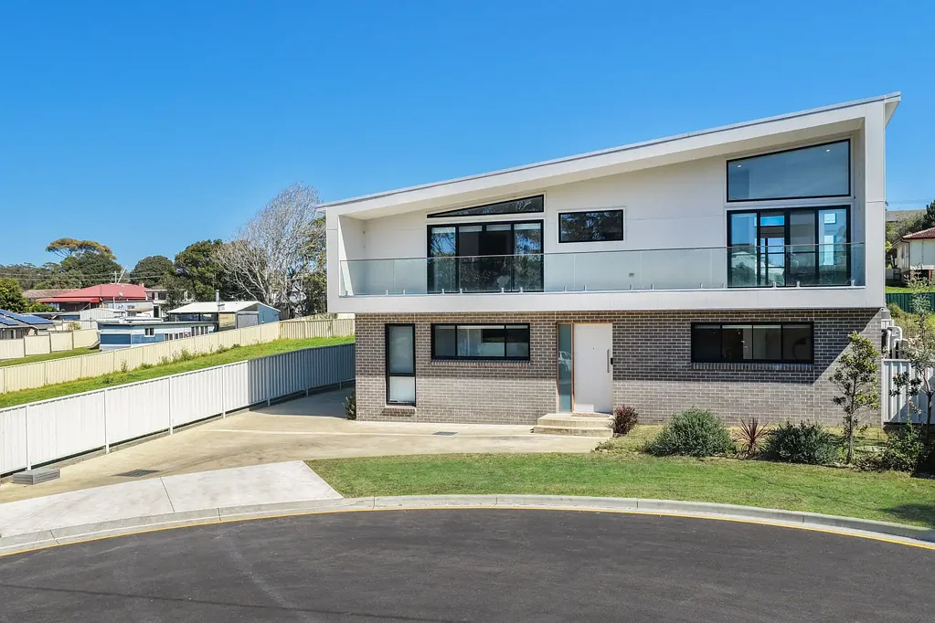Ulladulla 4कमरा Modern Family Living in a Prime Coastal Pocket