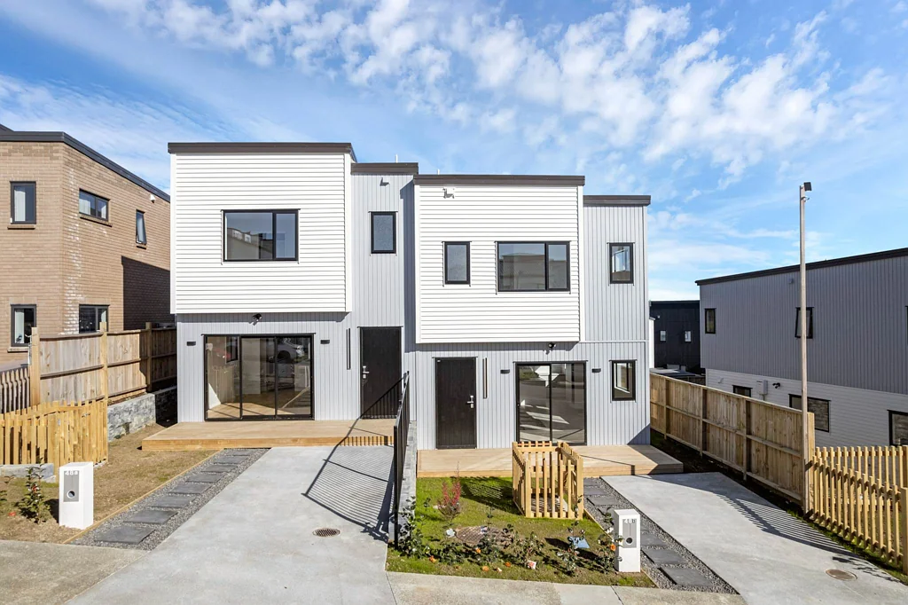 Papakura 3Zimmer City Views, Spacious Living – Motivated Vendor