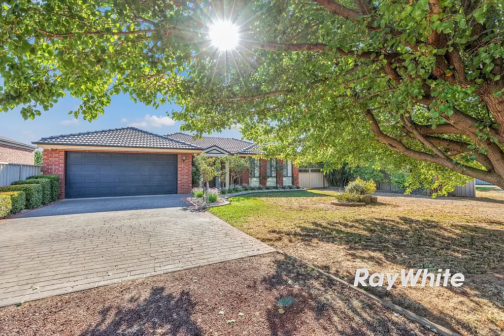 Rochester 5ห้องนอน The Ultimate Family Home - Space, Style & Comfort!