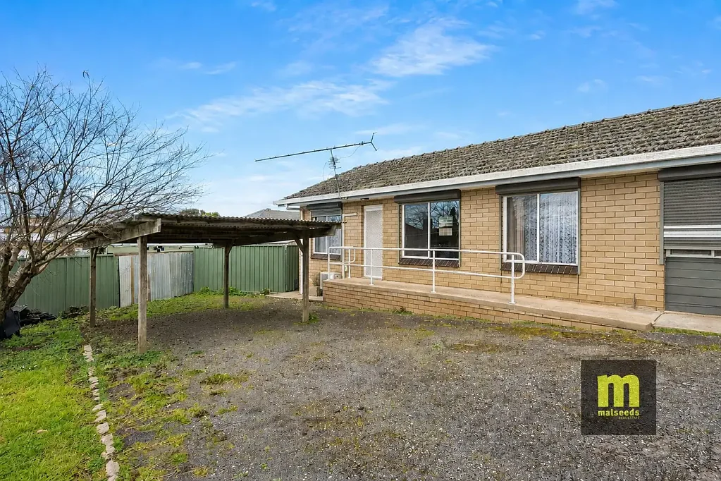Neat & Comfortable Two-Bedroom Unit