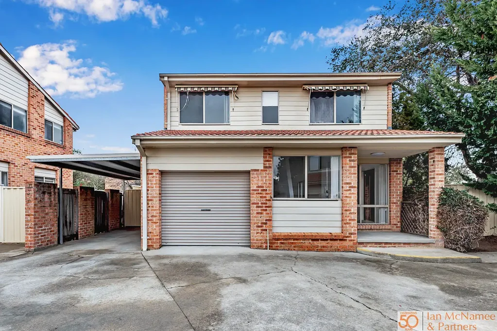 **UNDER APPLICATION**

Quiet 3-Bedroom Townhouse!