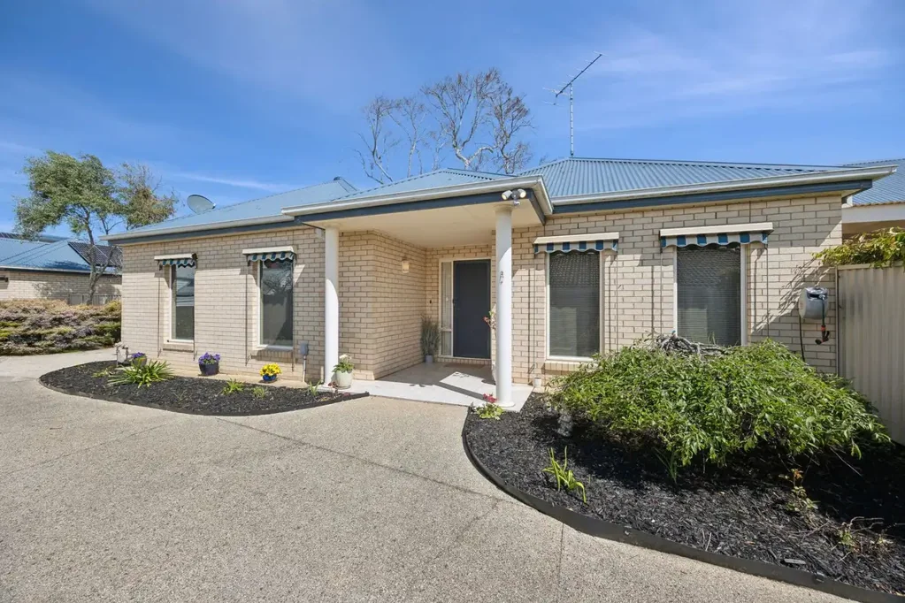 2/33 Beach Road, Torquay, VIC 3228